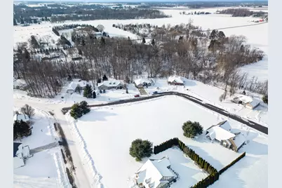 561 Wittenberg Path, Saint Joseph, MI 49085 - Photo 17