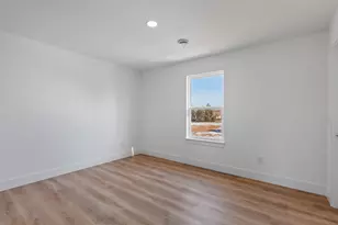 2512 Clinton Way, Jackson, MI 49201 - Photo 11