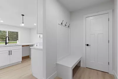 3568 Clinton Way, Jackson, MI 49201 - Photo 11