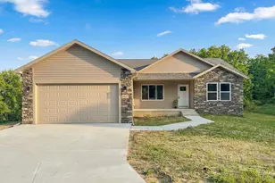 2514 Clinton Way, Jackson, MI 49201 - Photo 1