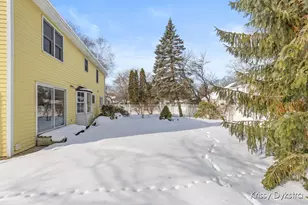 699 Brookfield Dr, Holland, MI 49423 - Photo 39