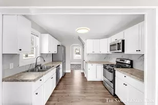 1949 Letart Ave, Muskegon, MI 49441 - Photo 9