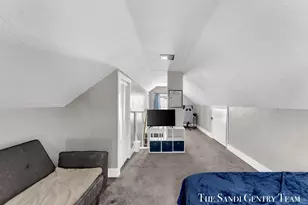 1949 Letart Ave, Muskegon, MI 49441 - Photo 21