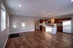 570 Wabash St, Milan, MI 48160 - Photo 3