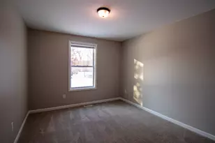 570 Wabash St, Milan, MI 48160 - Photo 7