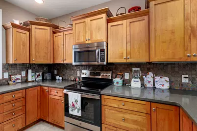 4820 Faringdom Grove Drive, Hudsonville, MI 49426 - Photo 11