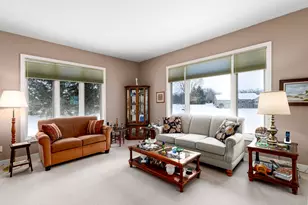 4820 Faringdom Grove Dr, Hudsonville, MI 49426 - Photo 5