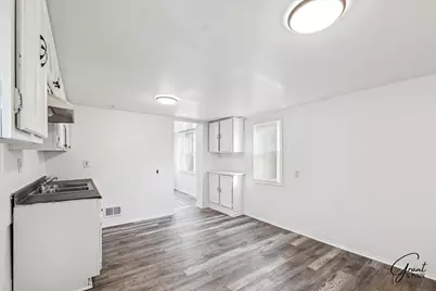 2615 Emmons Avenue, Warren, MI 48091 - Photo 5