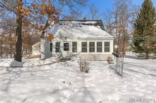 1649 40th St SW, Wyoming, MI 49519 - Photo 3