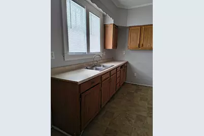 1560 6th Street, Muskegon, MI 49441 - Photo 9