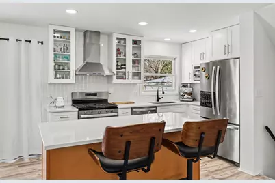 2444 Darrow Drive, Ann Arbor, MI 48104 - Photo 9