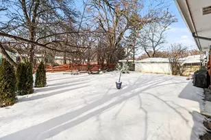 2444 Darrow Dr, Ann Arbor, MI 48104 - Photo 23