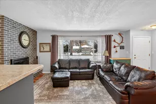 2710 Leland Dr, Jackson, MI 49203 - Photo 9