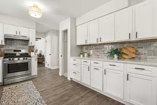 1038 59th St SE, Kentwood, MI 49508 - Photo 7