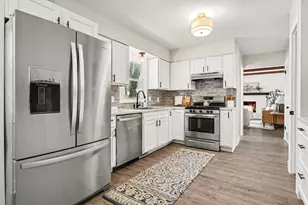 1038 59th St SE, Kentwood, MI 49508 - Photo 5