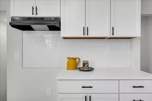 1517 Edison St, Detroit, MI 48206 - Photo 17