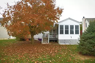 1040 Heritage Dr, Saline, MI 48176 - Photo 11