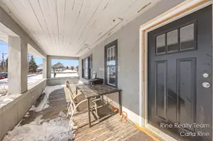 113 Powers St, Cadillac, MI 49601 - Photo 5