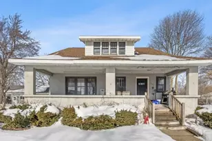 113 Powers St, Cadillac, MI 49601 - Photo 1