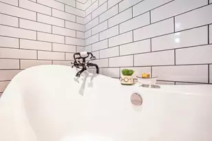 110 N Harbor Dr, Grand Haven, MI 49417 - Photo 23