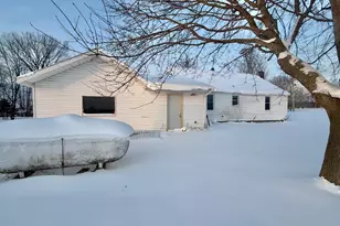 9255 E Cleveland Rd, Hesperia, MI 49421 - Photo 3