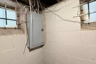 11704 Greenview Ave, Detroit, MI 48228 - Photo 17