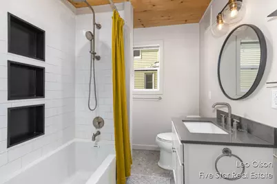 1037 Lilac Court NE, Grand Rapids, MI 49503 - Photo 23