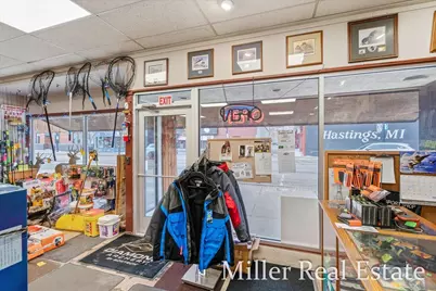 111 S Jefferson Street, Hastings, MI 49058 - Photo 3