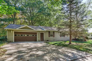 608 Kentucky Ave, South Haven, MI 49090 - Photo 1