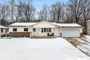 2953 Willow Creek Dr SW, Grandville, MI 49418 - Photo 1