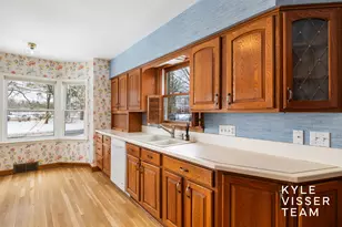 849 Maxwell Ave SE, East Grand Rapids, MI 49506 - Photo 13