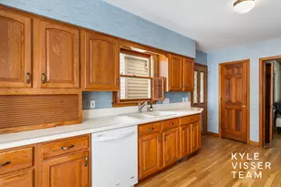 849 Maxwell Ave SE, East Grand Rapids, MI 49506 - Photo 11