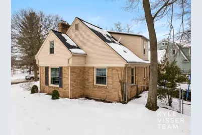 849 Maxwell Avenue SE, East Grand Rapids, MI 49506 - Photo 43