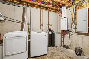 7927 Lancaster Ln, East Leroy, MI 49051 - Photo 21