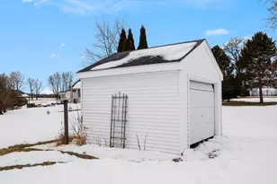 7927 Lancaster Ln, East Leroy, MI 49051 - Photo 23