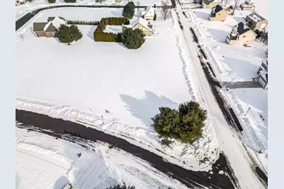 573 Wittenberg Path, Saint Joseph, MI 49085 - Photo 13