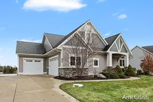8232 Park W Dr, Jenison, MI 49428 - Photo 3