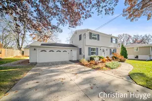 7617 Primrose Ln, Portage, MI 49024 - Photo 3