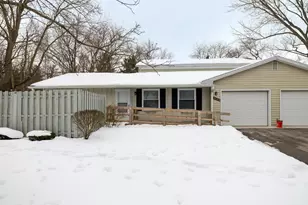 10185 Fox Hollow Ct, Portage, MI 49024 - Photo 1