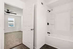 1824 Humphrey St, Kalamazoo, MI 49048 - Photo 11