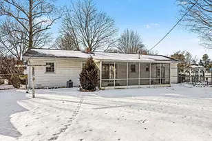 718 S Douglas Ave, Three Rivers, MI 49093 - Photo 21