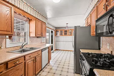 718 S Douglas Avenue, Three Rivers, MI 49093 - Photo 5