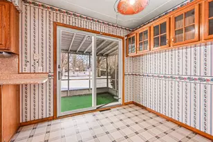 718 S Douglas Ave, Three Rivers, MI 49093 - Photo 7