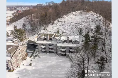810 S Harbor Drive #16, Grand Haven, MI 49417 - Photo 5