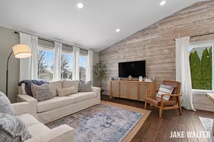 5314 S Silverstone Dr NE, Comstock Park, MI 49321 - Photo 5