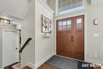 5314 S Silverstone Drive NE, Comstock Park, MI 49321 - Photo 3