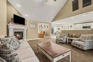 191 Turnberry Ln, Battle Creek, MI 49015 - Photo 3