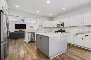 9360 Stratford Woods Trail, Kalamazoo, MI 49009 - Photo 13