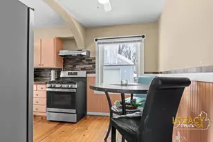 2926 Charlesgate Ave SW, Wyoming, MI 49509 - Photo 7