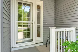 6690 Green Valley Ct SE, Caledonia, MI 49316 - Photo 3